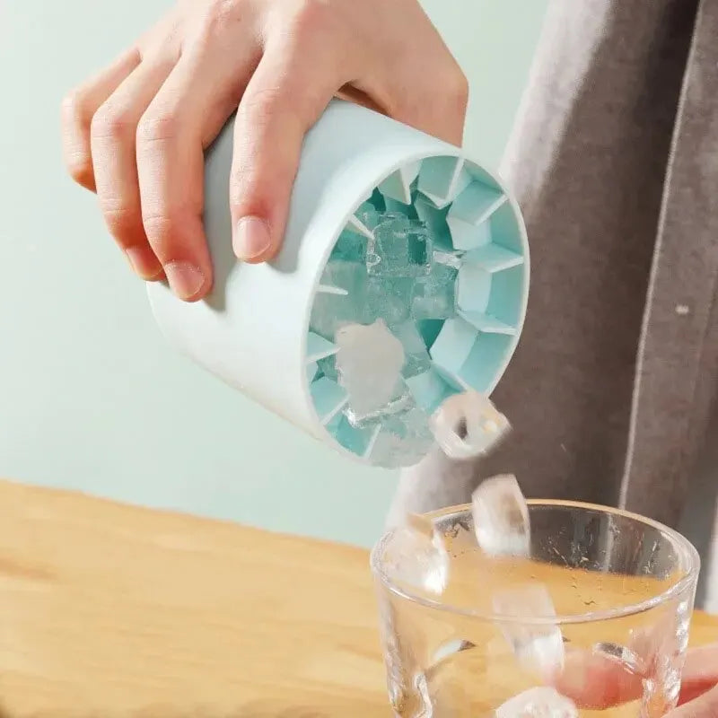 Silicone Round Ice Cube Maker – Reusable Ice Mold for Drinks, Cocktails & Summer