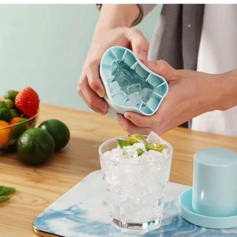 Silicone Round Ice Cube Maker – Reusable Ice Mold for Drinks, Cocktails & Summer