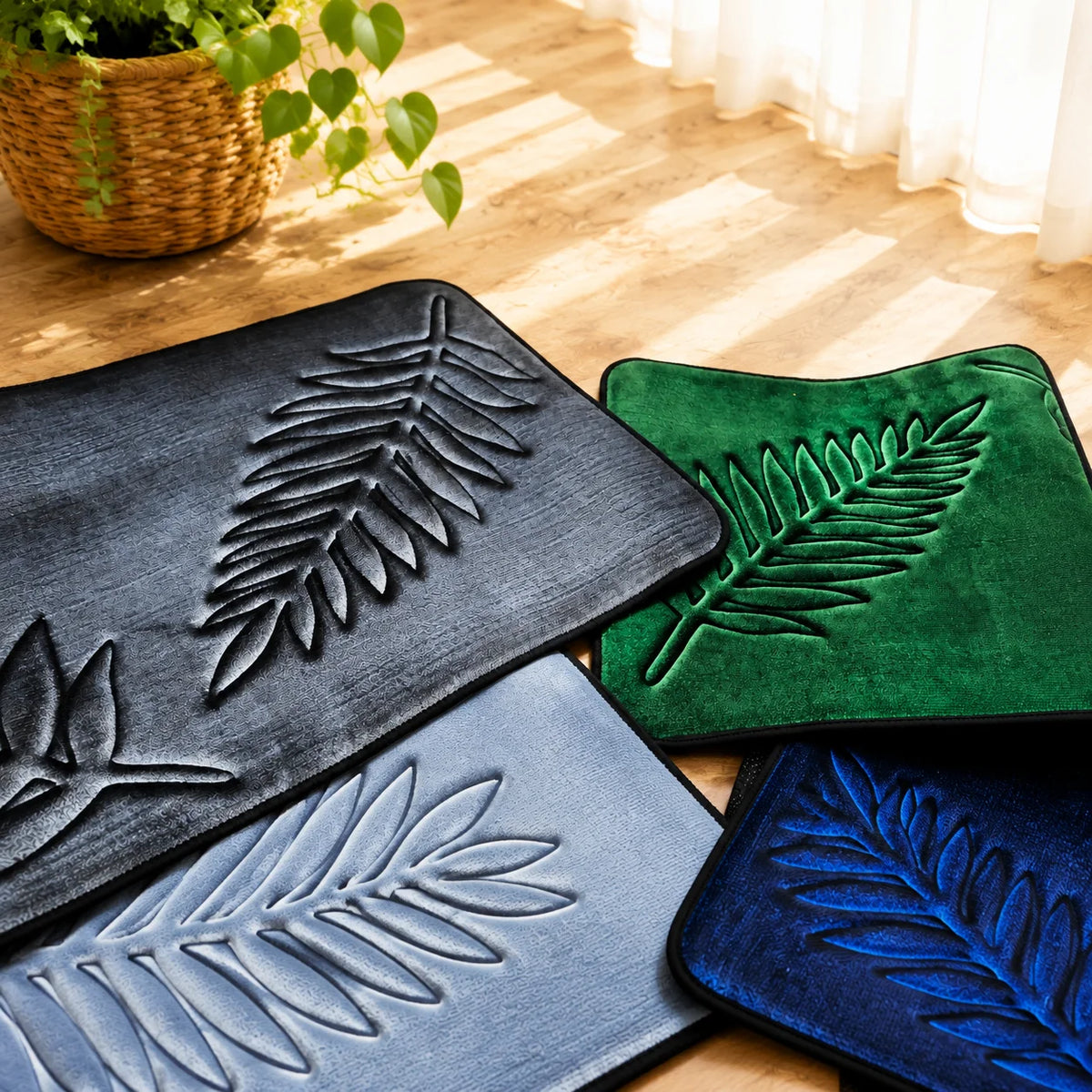 3-Piece Leaf Bathroom Mat Set – Non-Slip Super Absorbent Quick-Dry Bath Rugs & Toilet Mat